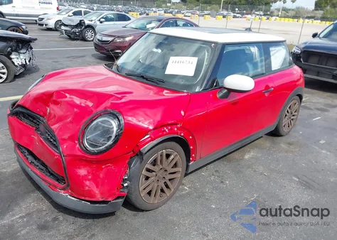 2025 Mini Hardtop Cooper z USA, uszkodzony, nr VIN WMW13GD09S2W44809